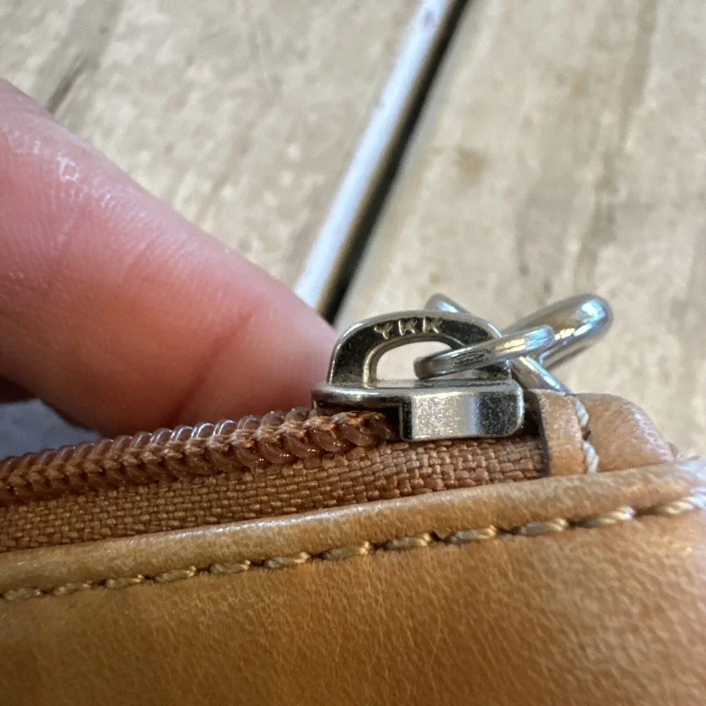 Vintage Coach Tan Smooth Leather Wristlet Small‎ Wrist Wallet Bag - Picture 8 of 15